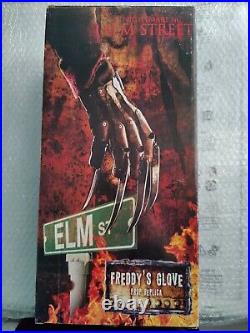2010 NECA Nightmare on Elm Street Freddy Krueger Remake Glove Replica RARE NEW