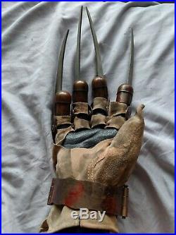 A Nightmare On Elm Street Freddy Krueger Rare Imported prop replica glove NECA