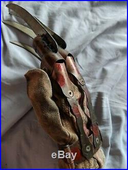 A Nightmare On Elm Street Freddy Krueger Rare Imported prop replica glove NECA