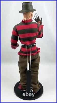 A nightmare on Elm Street Sideshow 30cm Freddy Krueger Classic (loose)