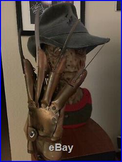 Freddy Krueger A Nightmare On Elm Street Life Size Prop Bust Glove Hat Scarewear