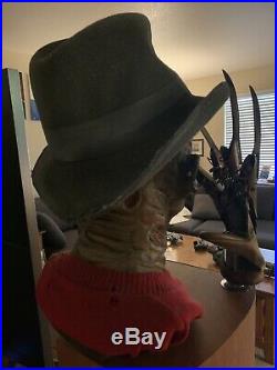 Freddy Krueger A Nightmare On Elm Street Life Size Prop Bust Glove Hat Scarewear