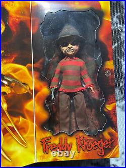 Living Dead Dolls -a Nightmare On Elm Street Freddy Krueger Figure Doll Mezco