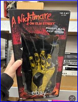 NECA 1984 Nightmare On Elm Street Freddy's Glove Prop Replica OPEN BOX