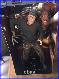 NECA A Nightmare On Elm Street Freddy Krueger 18 Inch Figure with Motion Sound
