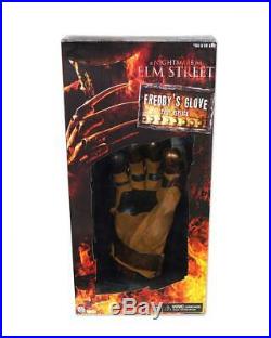 NECA Nightmare on Elm Street (1984) Prop Replica Freddy Glove