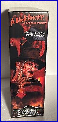 NECA Nightmare on Elm Street Prop Replica Freddy Glove (1984) MISB