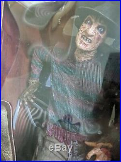 Neca 1/4 Scale 18 Nightmare On Elm Street Freddy Kruegar horror figure