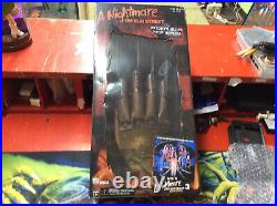 Neca A Nightmare on Elm Street Part 3 Freddys Replica Prop Glove Dream Warriors