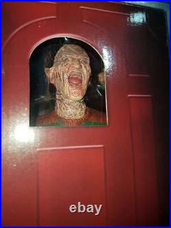 Neca Freddy Kruger 50 cm Nightmare on Elm Street Part 2 NECA 1/4 Nuovo