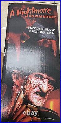 Neca Nightmare On Elm Street 3 Dream Warriors Replica Freddy Krueger Glove Prop