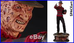 Nightmare on Elm Street Freddy Krueger Premium Format Figur Sideshow