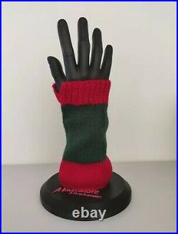 Nightmare on Elm Street Freddy Krueger glove hand made guanto + STAND