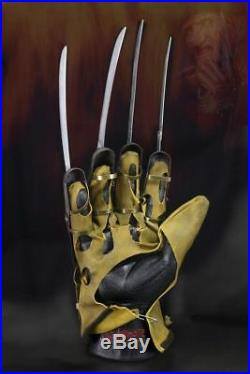 Nightmare on Elm Street Robert Englundl Freddy Krueger Glove Prop Rep 1984 Neca