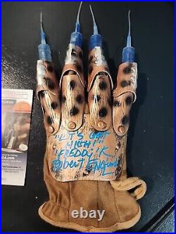 Robert Englund Signed Nightmare On Elm Street Freddy Krueger SYRINGE Glove JSA