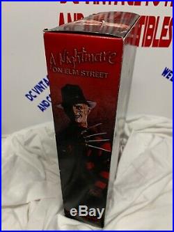 Sideshow Collectibles A Nightmare on Elm Street Freddy Krueger 12 Figure