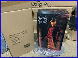 Sideshow Freddy Krueger 1/6 Horror Figure Nightmare On Elm Street Hot Toys UK